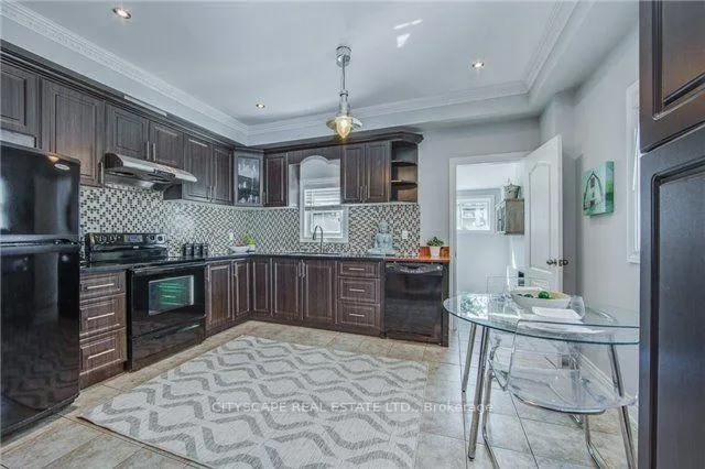Photo 8 of 174 Coxwell Avenue, Toronto, Greenwood-Coxwell — HOMEH