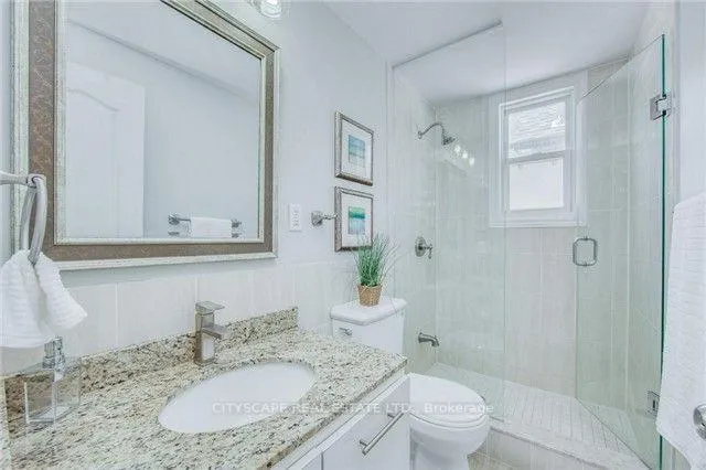 Photo 14 of 174 Coxwell Avenue, Toronto, Greenwood-Coxwell — HOMEH