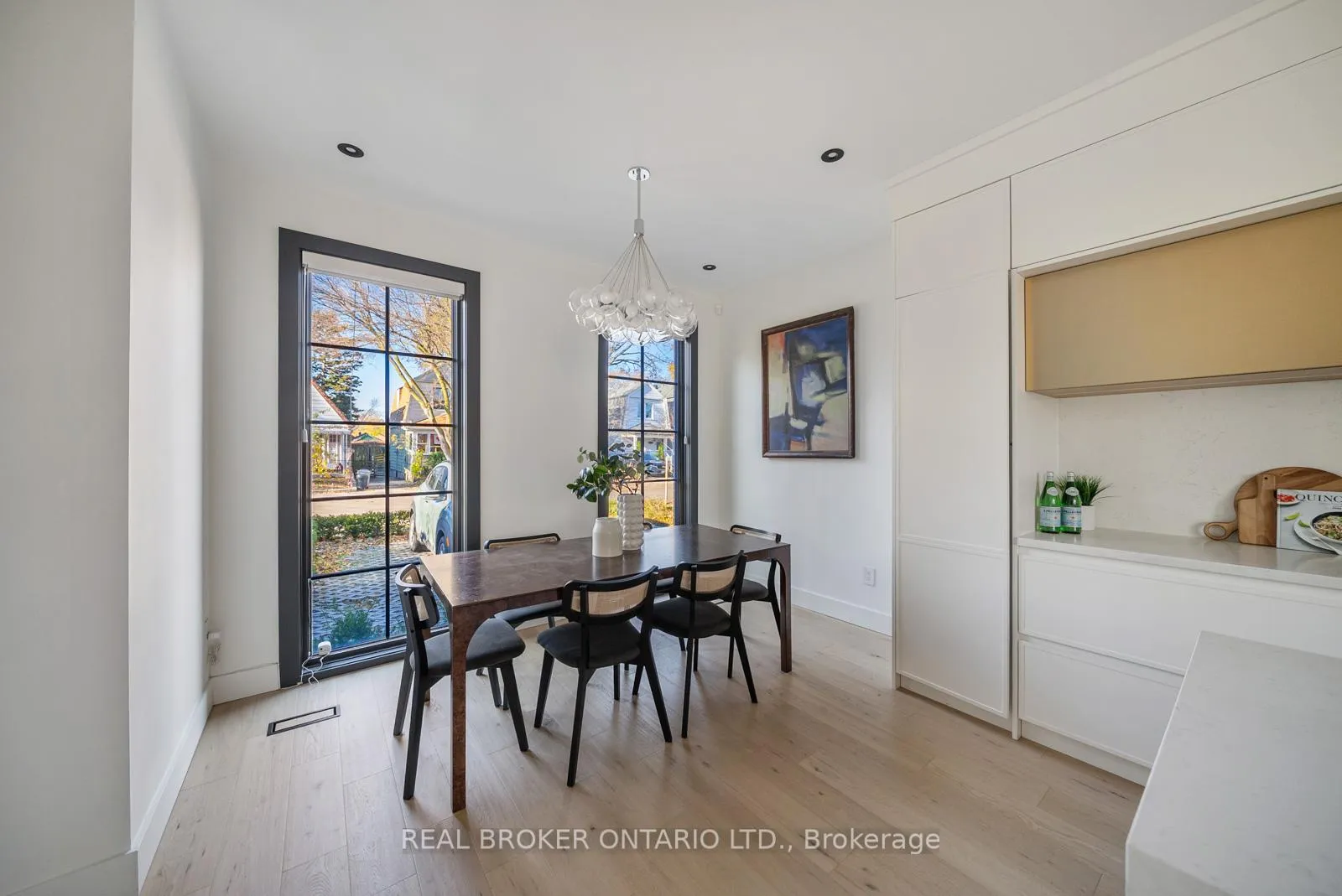 Photo 5 of 203 Oak Park Avenue, Toronto, Woodbine-Lumsden — HOMEH