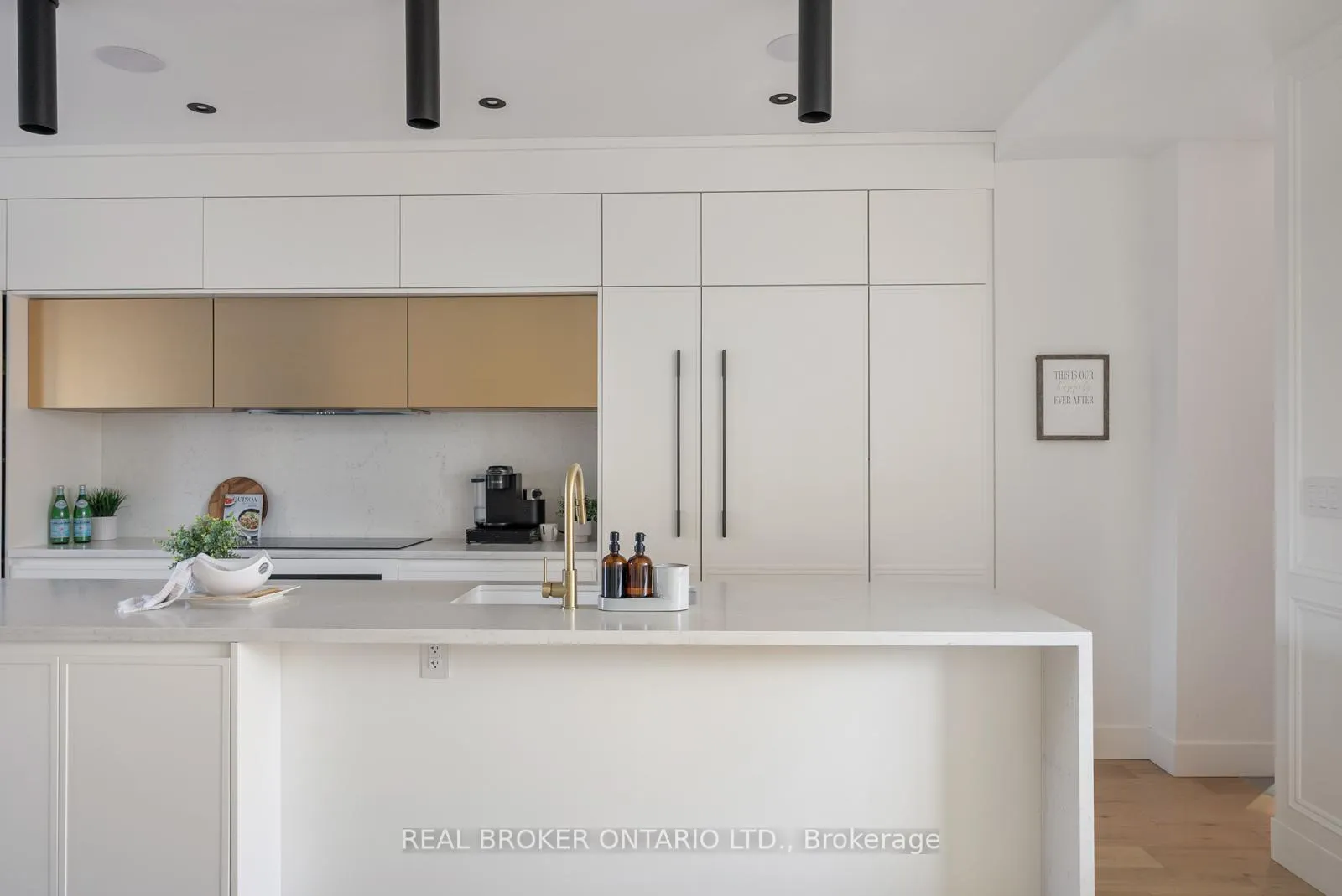 Photo 11 of 203 Oak Park Avenue, Toronto, Woodbine-Lumsden — HOMEH