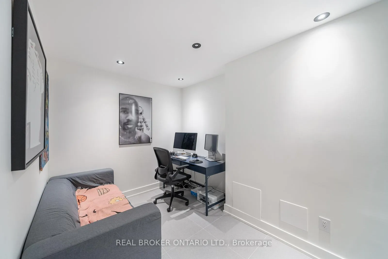 Photo 33 of 203 Oak Park Avenue, Toronto, Woodbine-Lumsden — HOMEH
