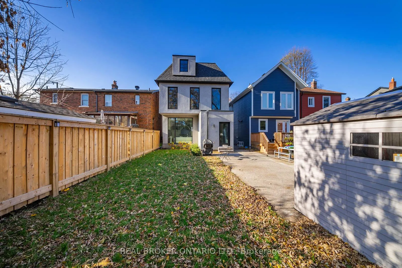 Photo 37 of 203 Oak Park Avenue, Toronto, Woodbine-Lumsden — HOMEH
