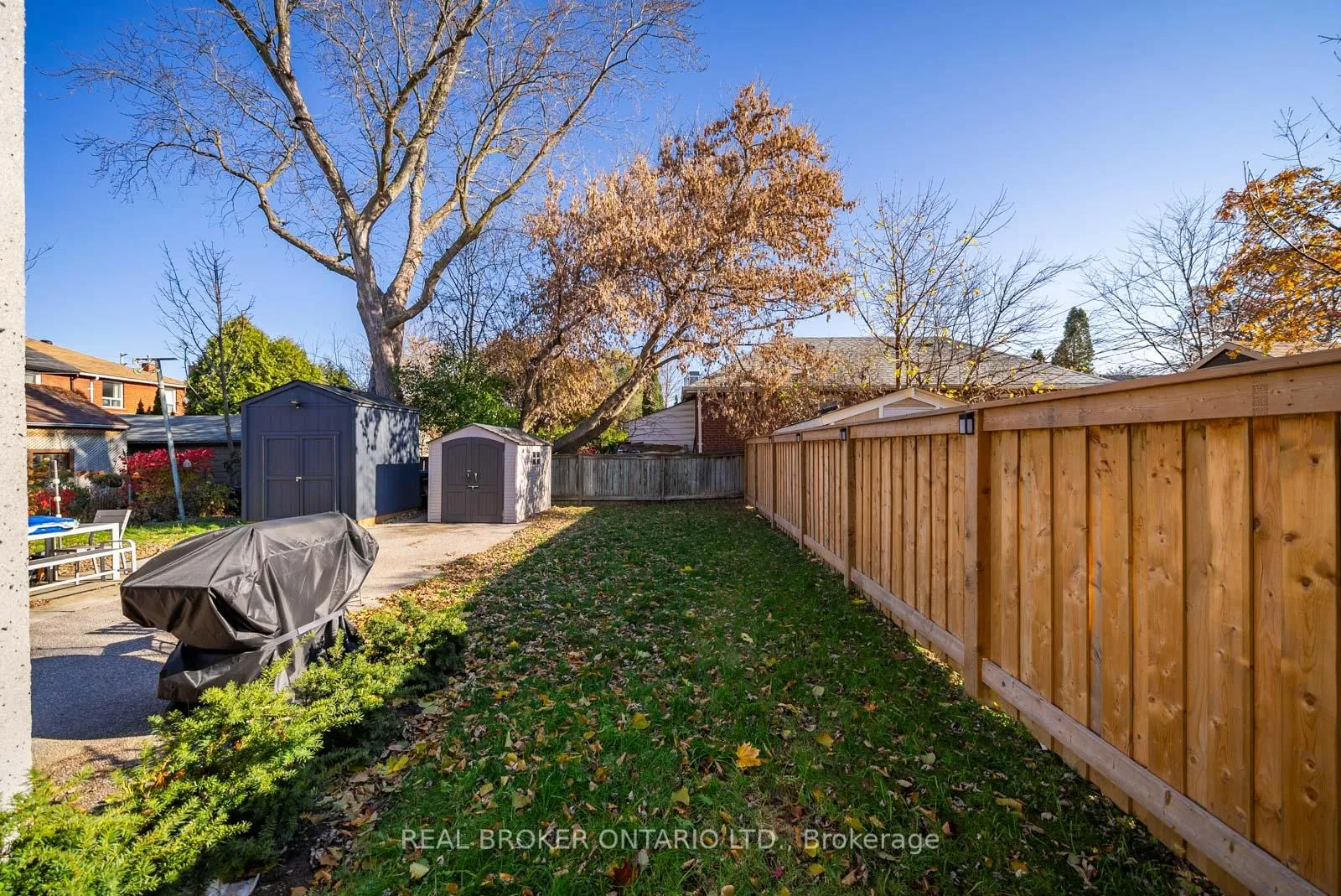 Photo 38 of 203 Oak Park Avenue, Toronto, Woodbine-Lumsden — HOMEH
