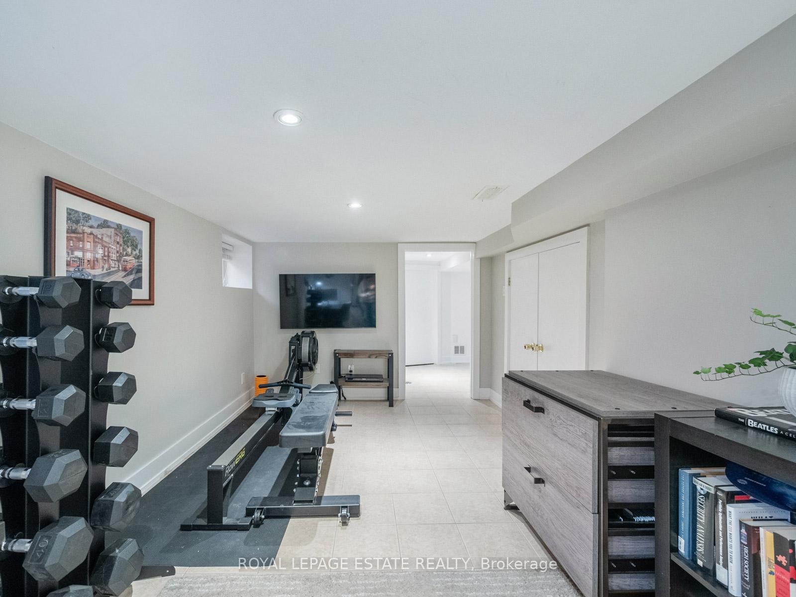 Photo 11 of 101 Neville Park Boulevard, Toronto, The Beaches — HOMEH