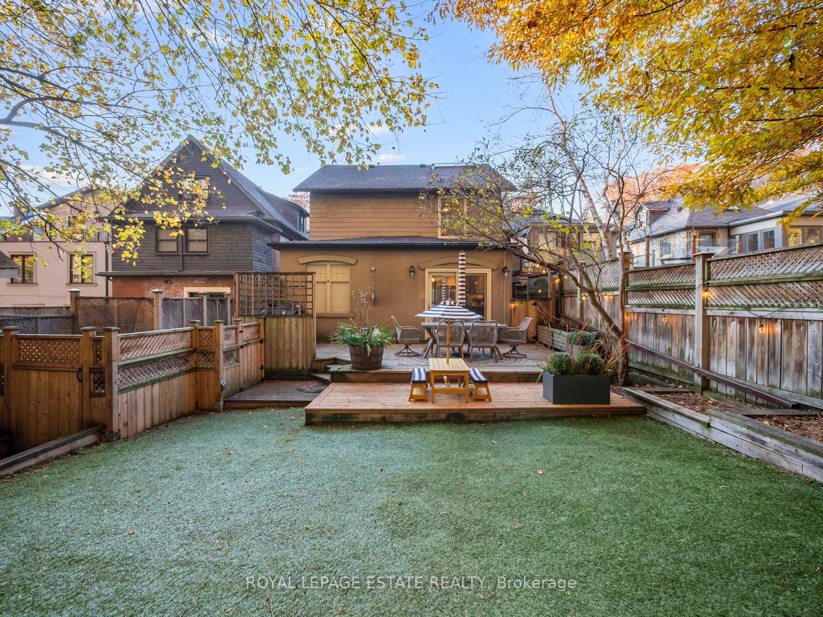 Photo 15 of 101 Neville Park Boulevard, Toronto, The Beaches — HOMEH