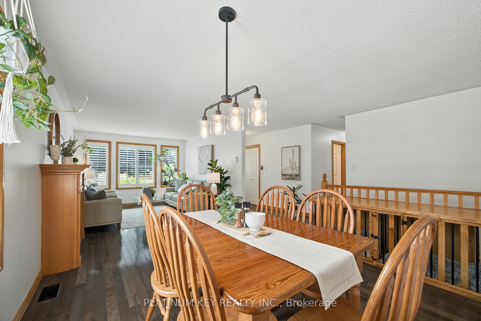 Photo 8 of 469 Riverview Drive, Strathroy-Caradoc, NE — HOMEH