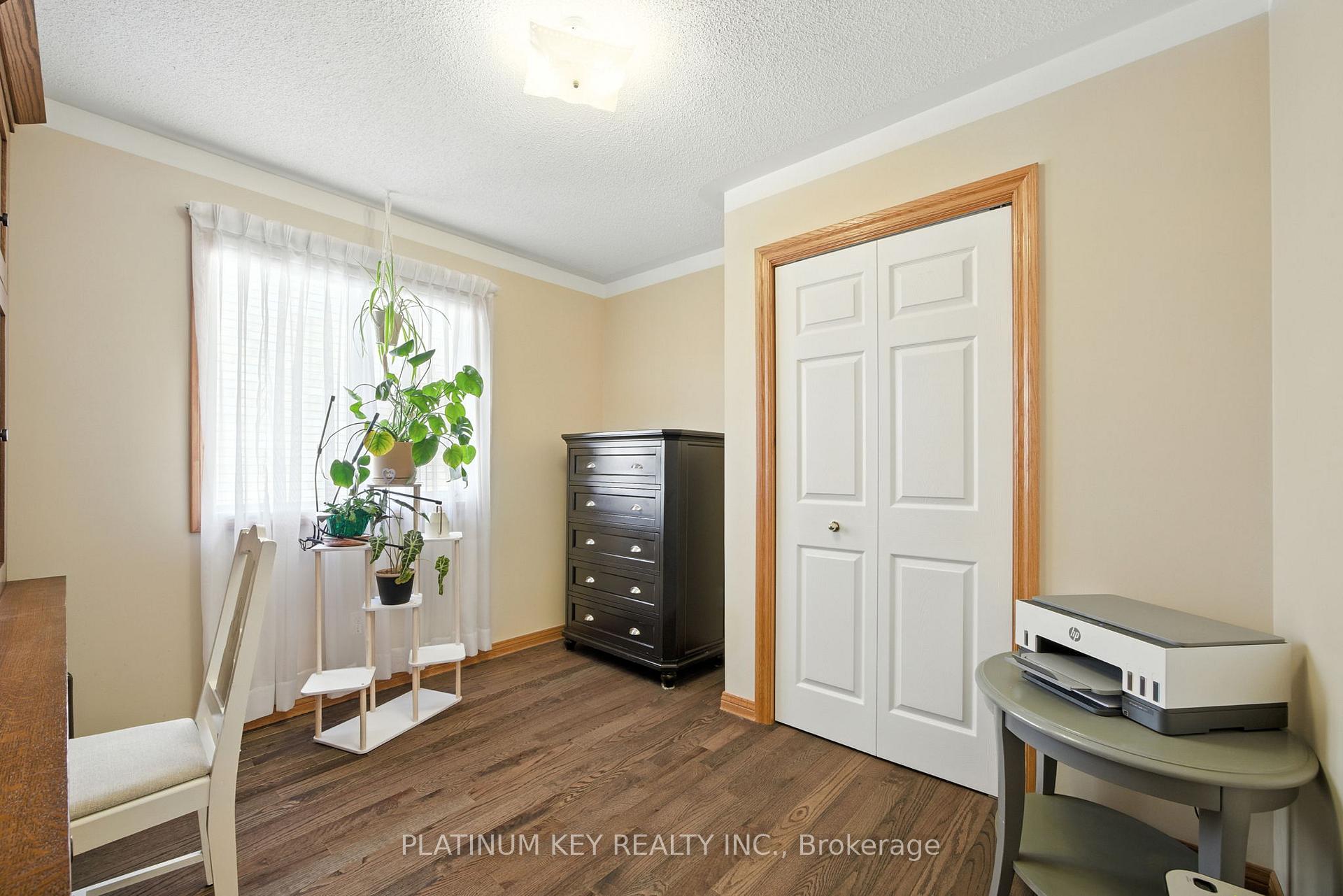 Photo 20 of 469 Riverview Drive, Strathroy-Caradoc, NE — HOMEH