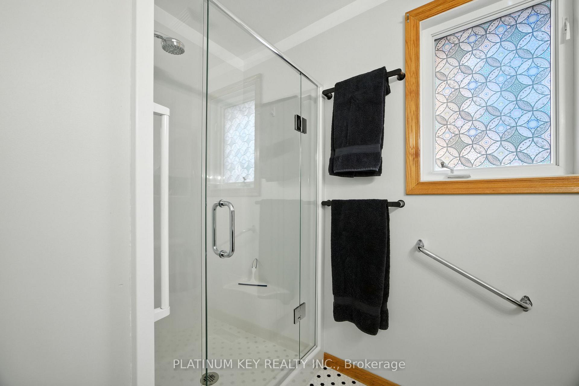 Photo 25 of 469 Riverview Drive, Strathroy-Caradoc, NE — HOMEH