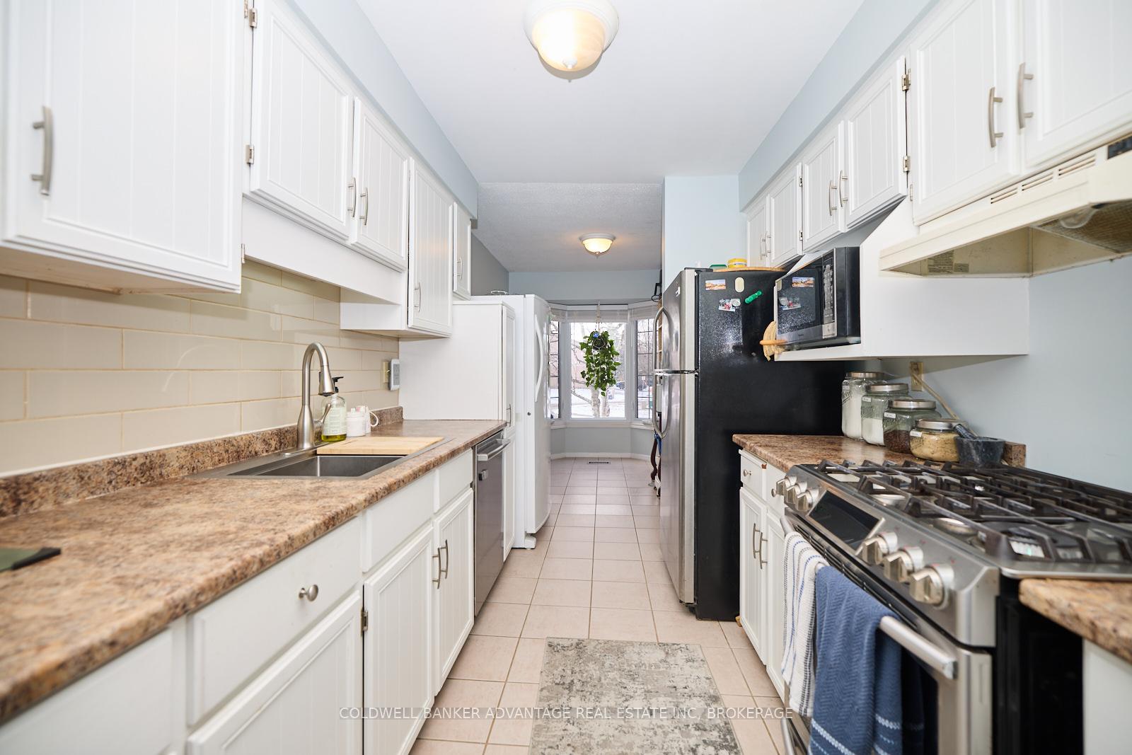 Photo 4 of 33 Naples Court, Thorold, Confederation Heights — HOMEH