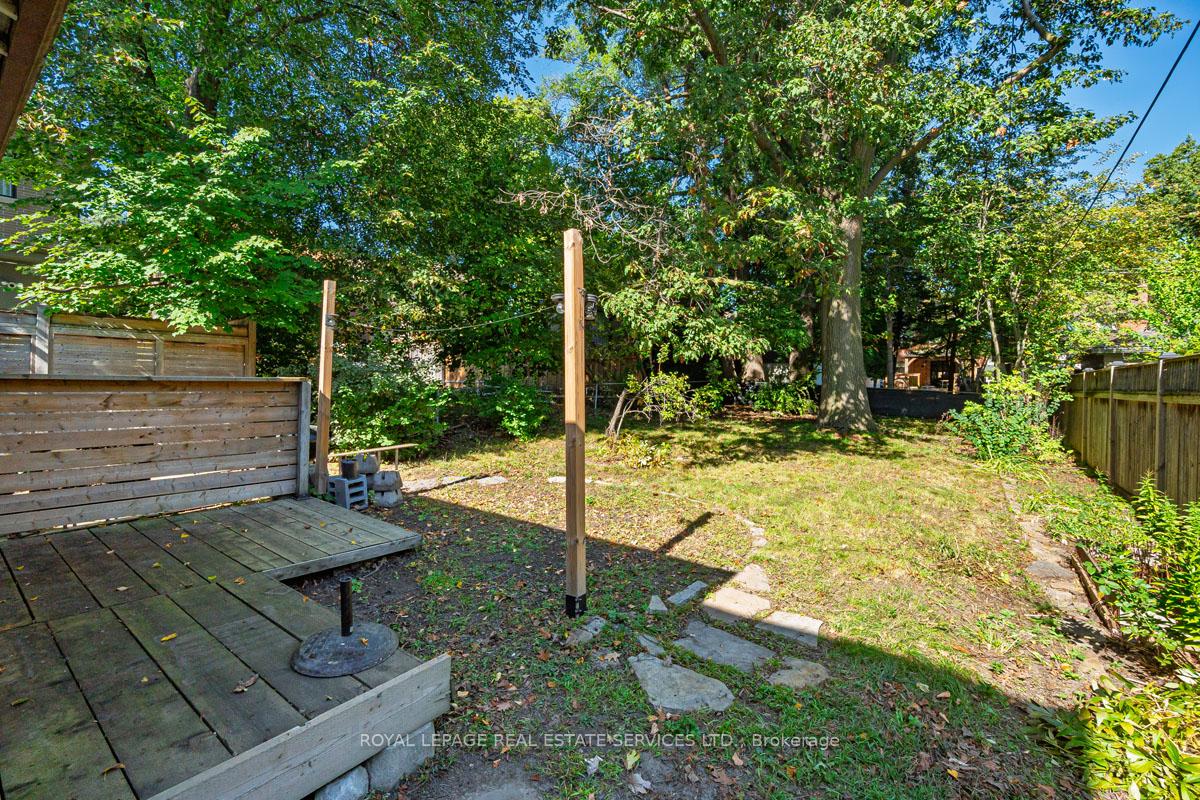 Photo 30 of 2 Parklea Drive, Toronto, Leaside — HOMEH