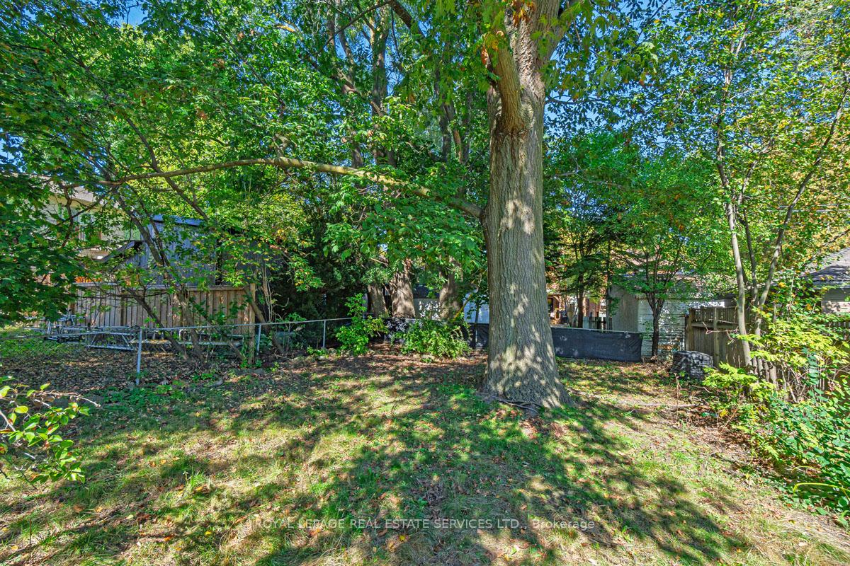 Photo 31 of 2 Parklea Drive, Toronto, Leaside — HOMEH