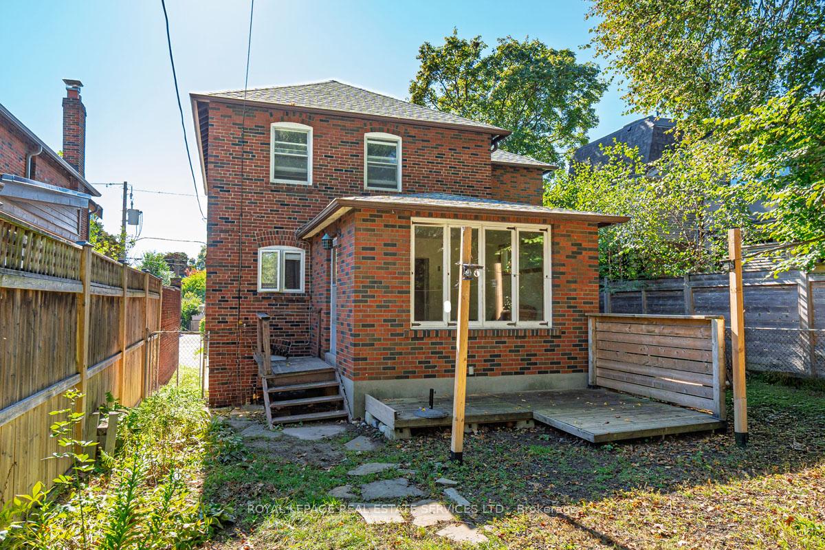 Photo 34 of 2 Parklea Drive, Toronto, Leaside — HOMEH