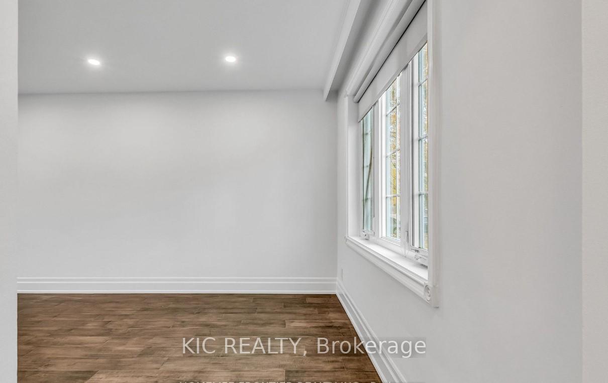 Photo 21 of 354 Laird Drive, Toronto, Leaside — HOMEH