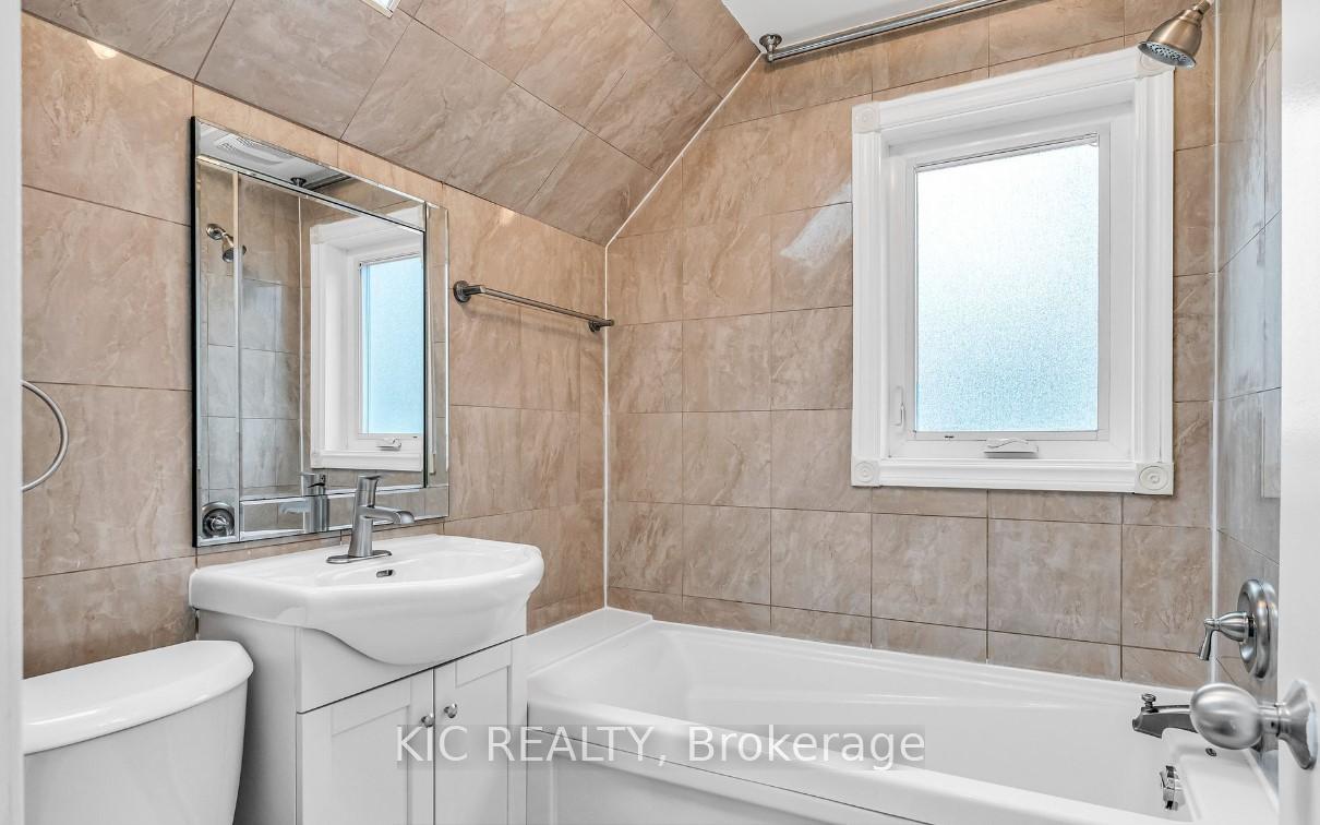 Photo 25 of 354 Laird Drive, Toronto, Leaside — HOMEH