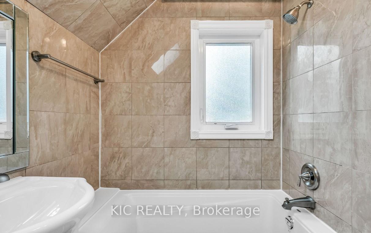 Photo 26 of 354 Laird Drive, Toronto, Leaside — HOMEH