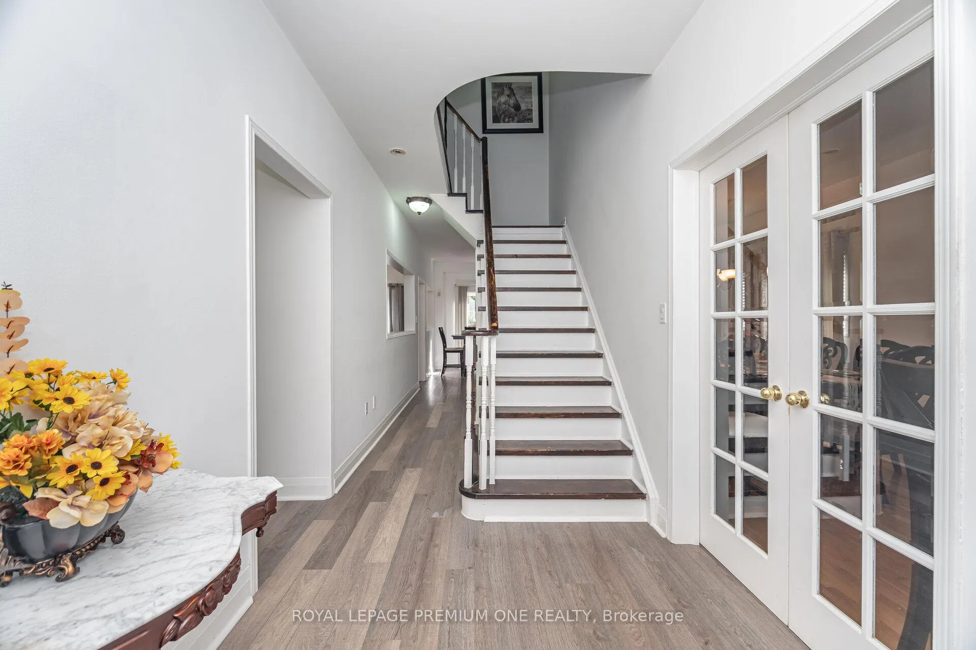 Photo 7 of 2039 Thompson Street, Innisfil, Alcona — HOMEH