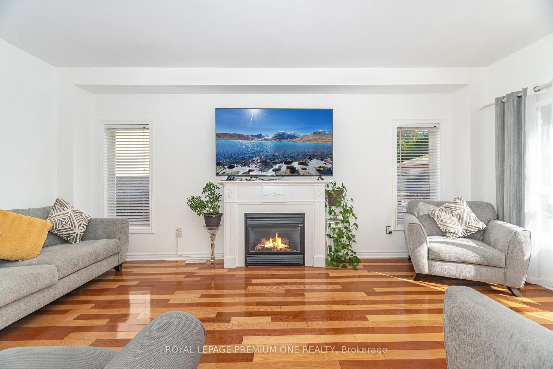 Photo 16 of 2039 Thompson Street, Innisfil, Alcona — HOMEH