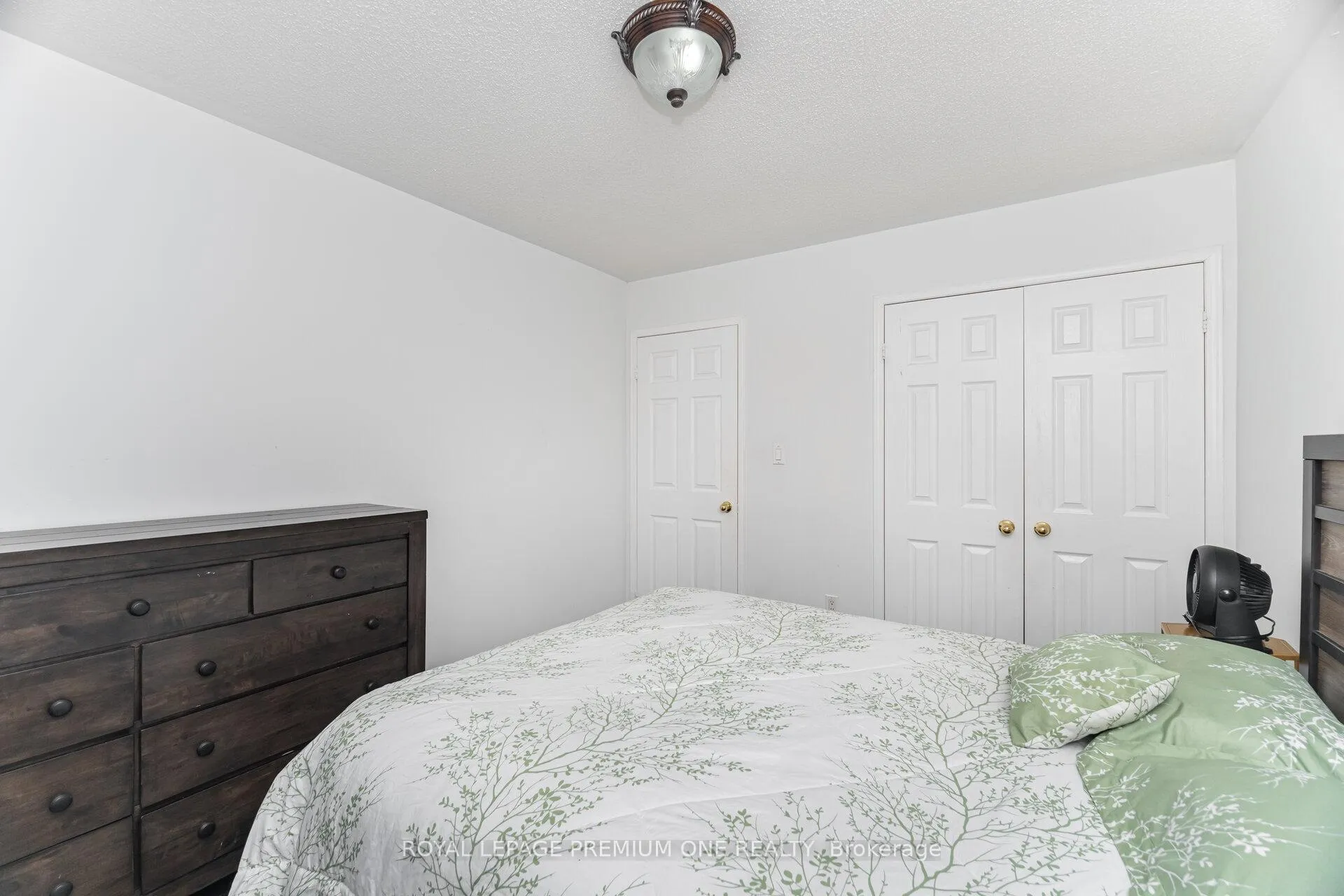 Photo 33 of 2039 Thompson Street, Innisfil, Alcona — HOMEH