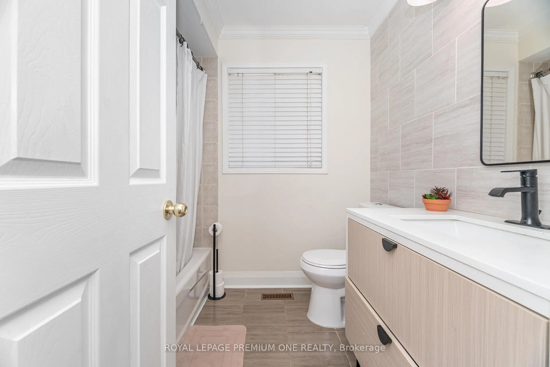Photo 34 of 2039 Thompson Street, Innisfil, Alcona — HOMEH