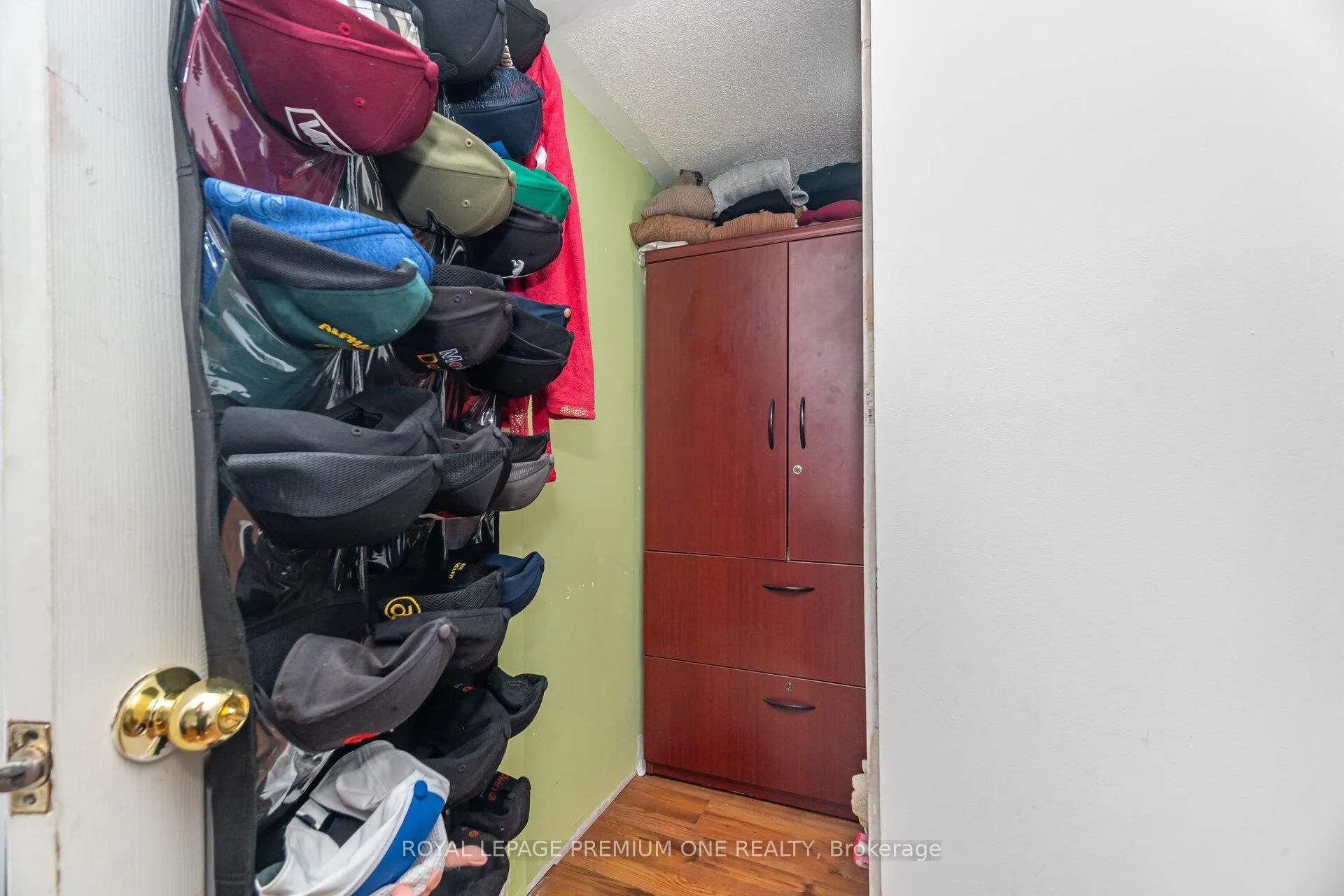 Photo 45 of 2039 Thompson Street, Innisfil, Alcona — HOMEH