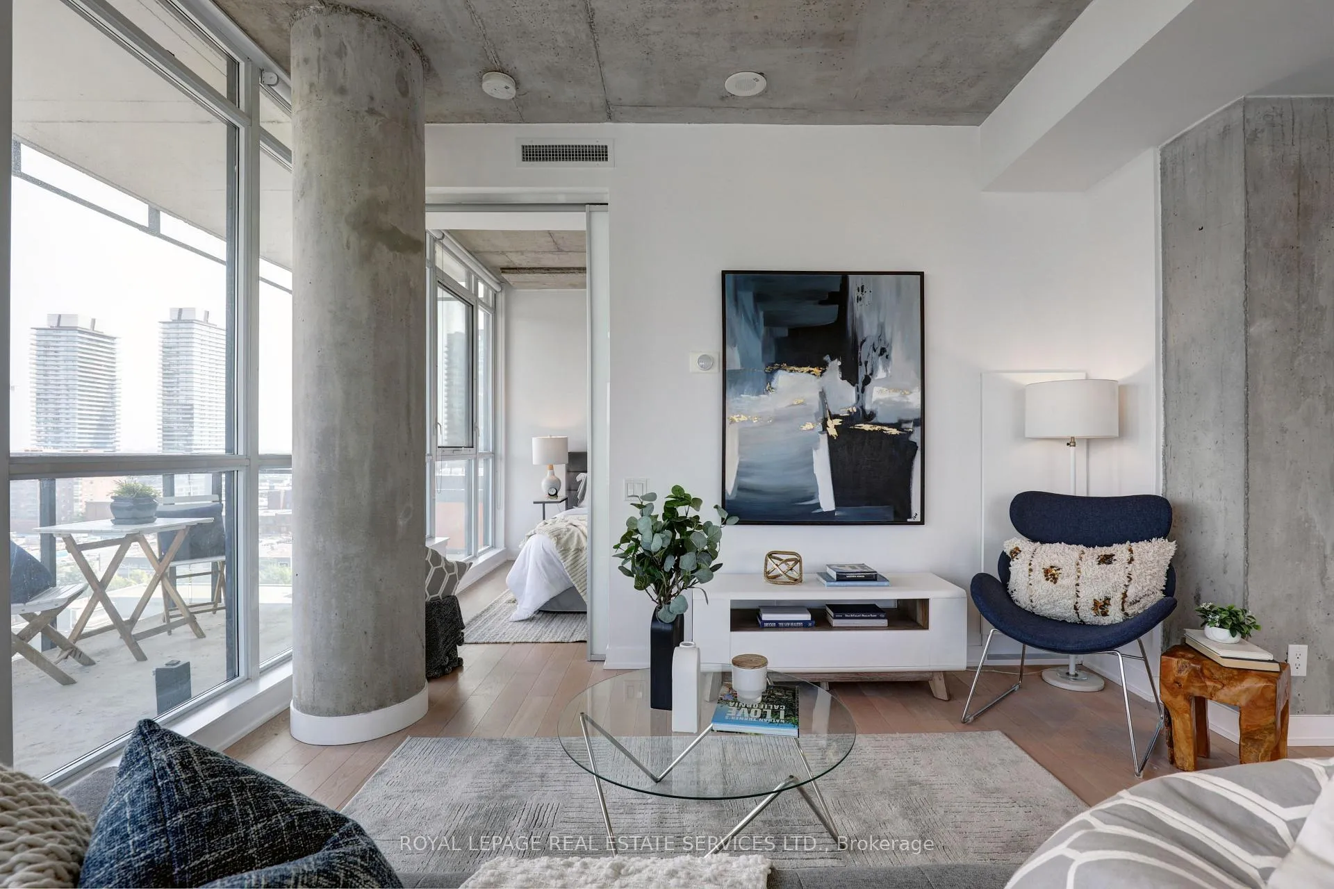 Photo 4 of Unit 1305, 318 King Street E, Toronto, Moss Park — HOMEH