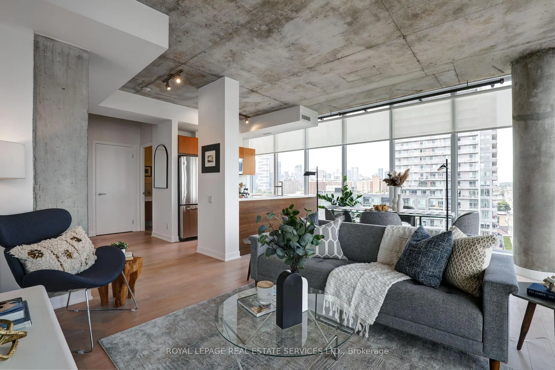 Photo 6 of Unit 1305, 318 King Street E, Toronto, Moss Park — HOMEH