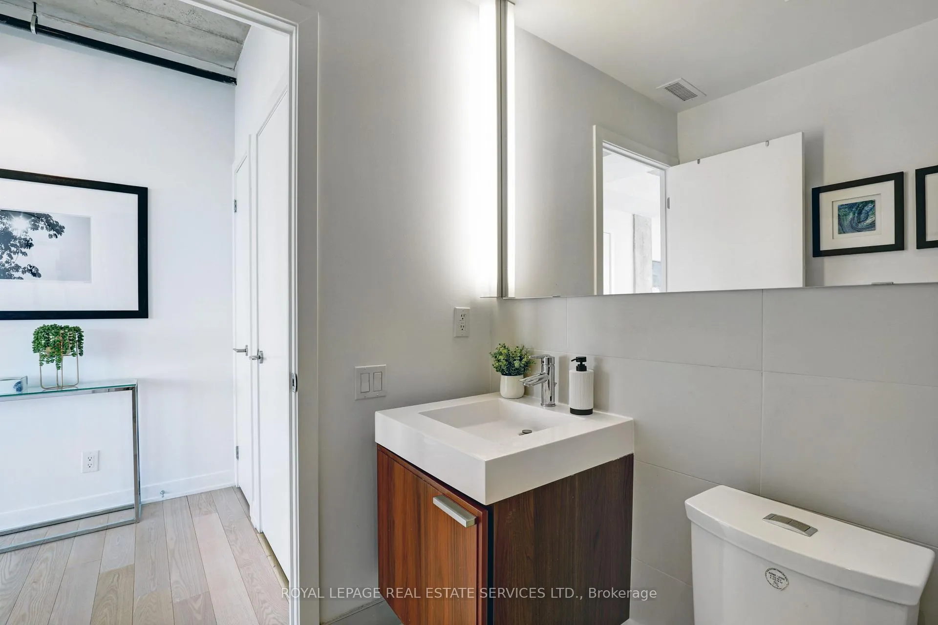Photo 16 of Unit 1305, 318 King Street E, Toronto, Moss Park — HOMEH