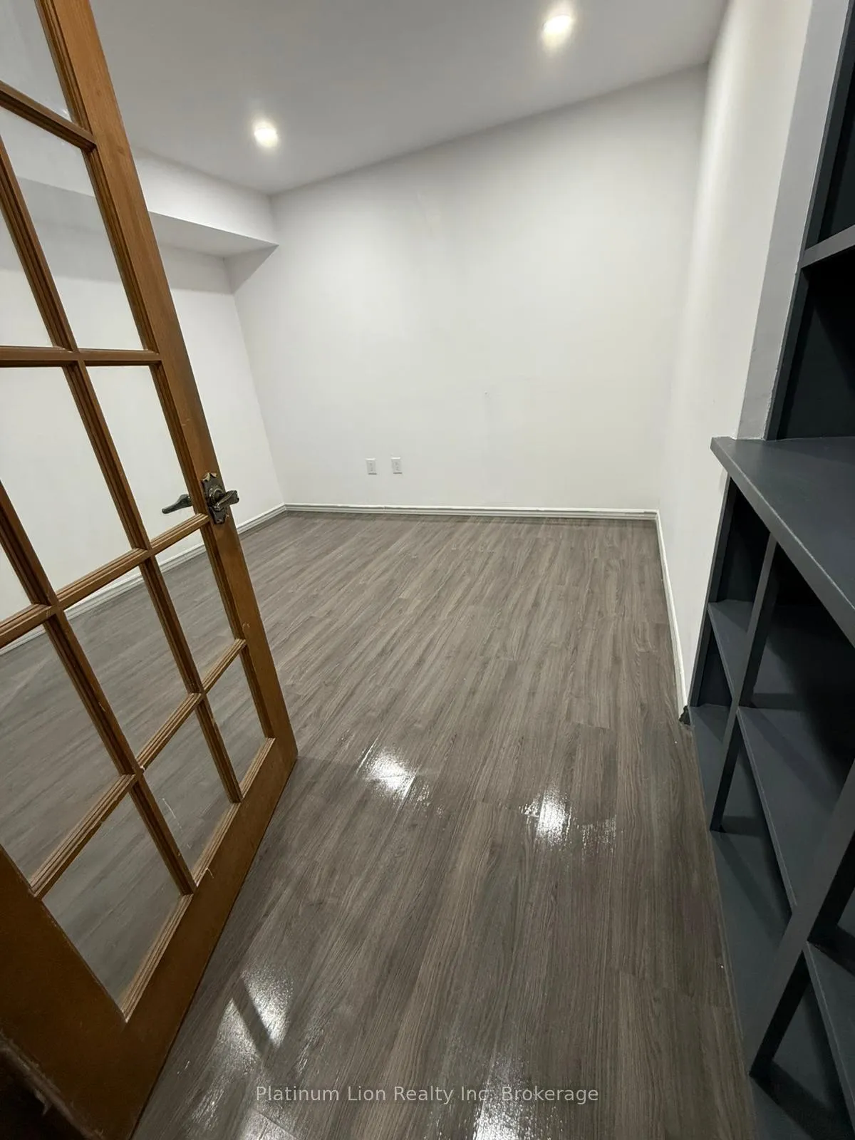 Photo 5 of Unit 67, 69 Hellems Avenue, Welland, Welland Downtown — HOMEH