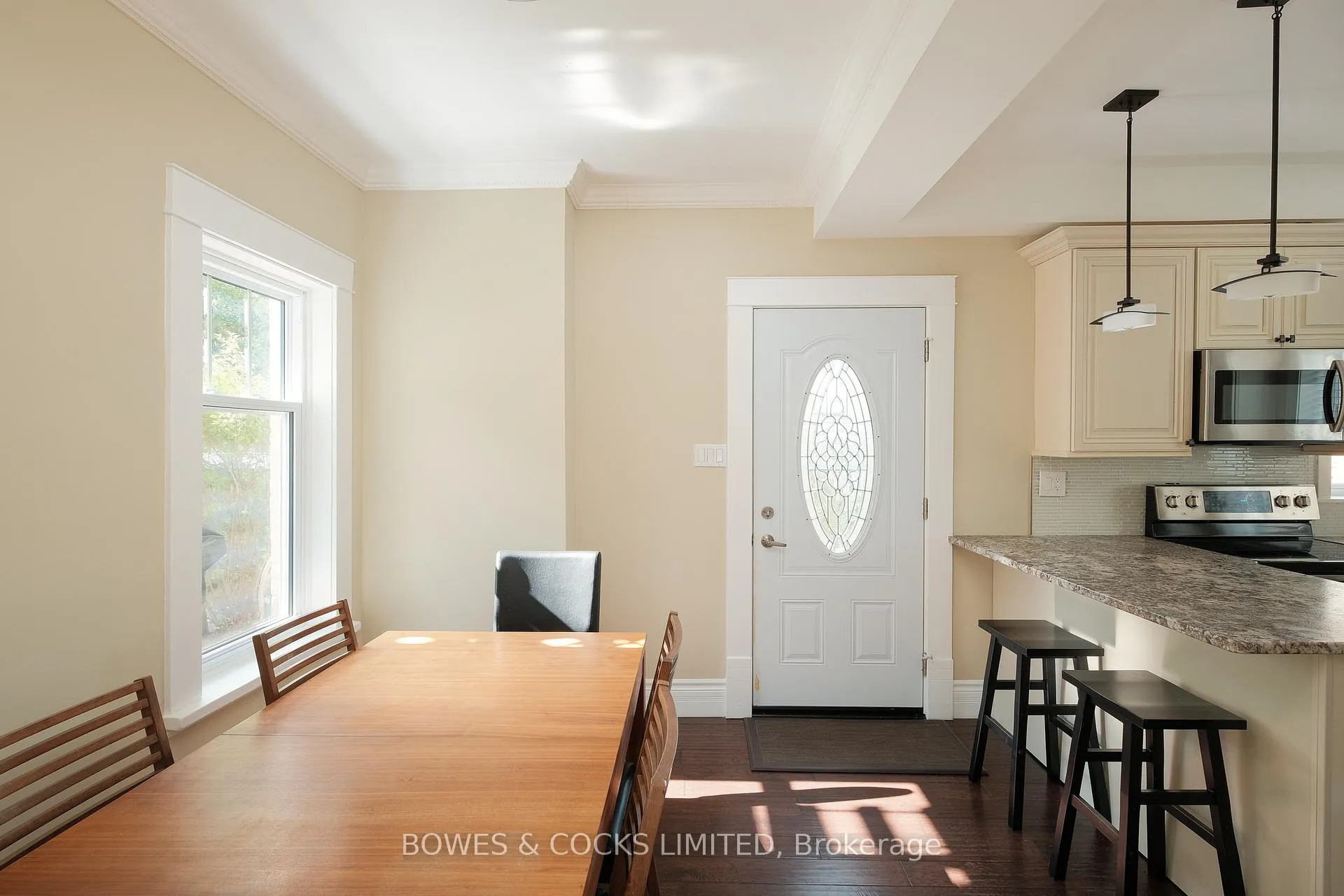 Photo 15 of 164 Wilson Street, Peterborough, Otonabee Ward 1 — HOMEH