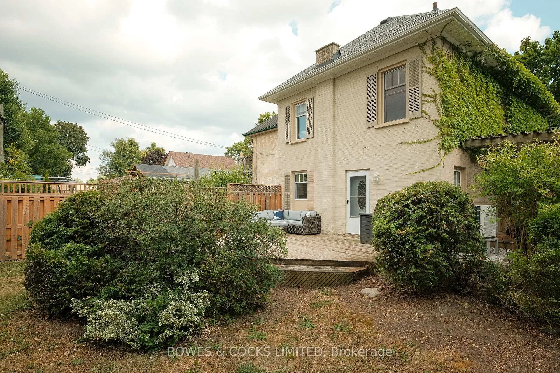 Photo 39 of 164 Wilson Street, Peterborough, Otonabee Ward 1 — HOMEH