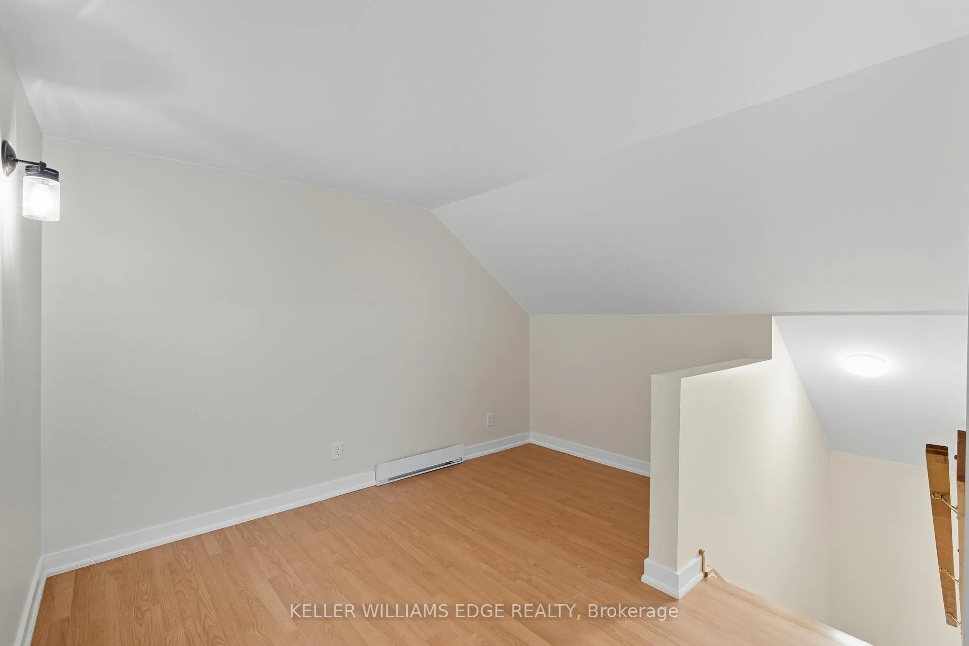 Photo 16 of 1402 Hwy 6, Hamilton, Rural Flamborough — HOMEH