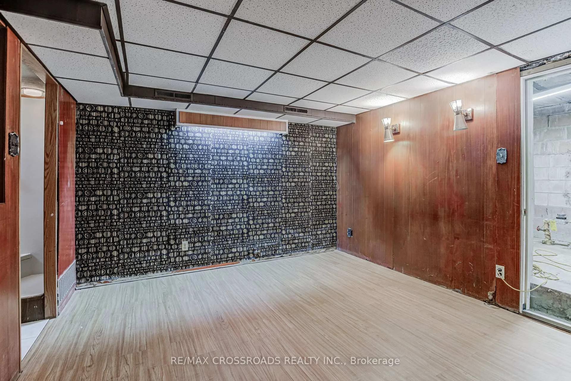 Photo 16 of 89 Wembley Drive, Toronto, Woodbine Corridor — HOMEH