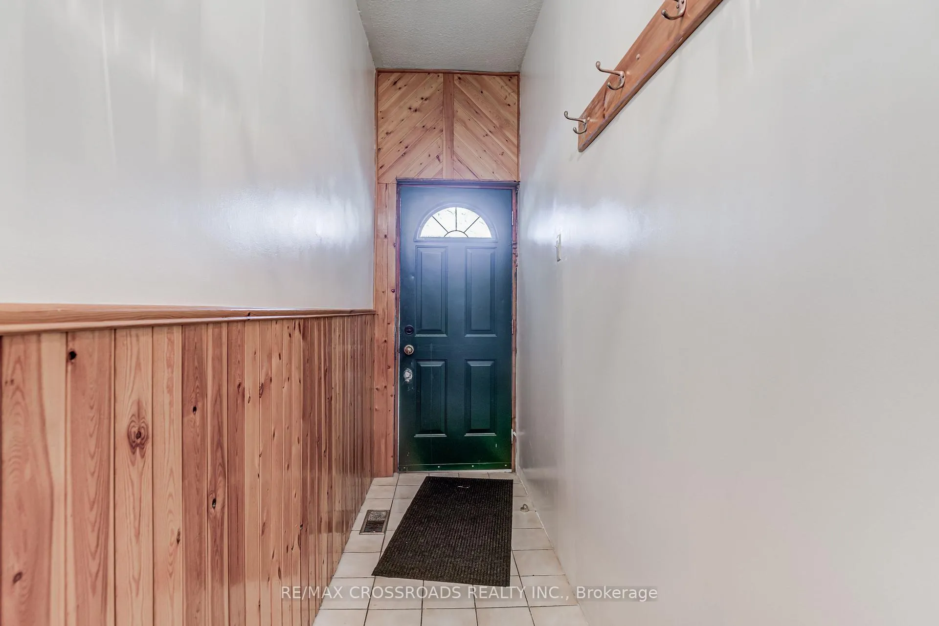 Photo 20 of 89 Wembley Drive, Toronto, Woodbine Corridor — HOMEH