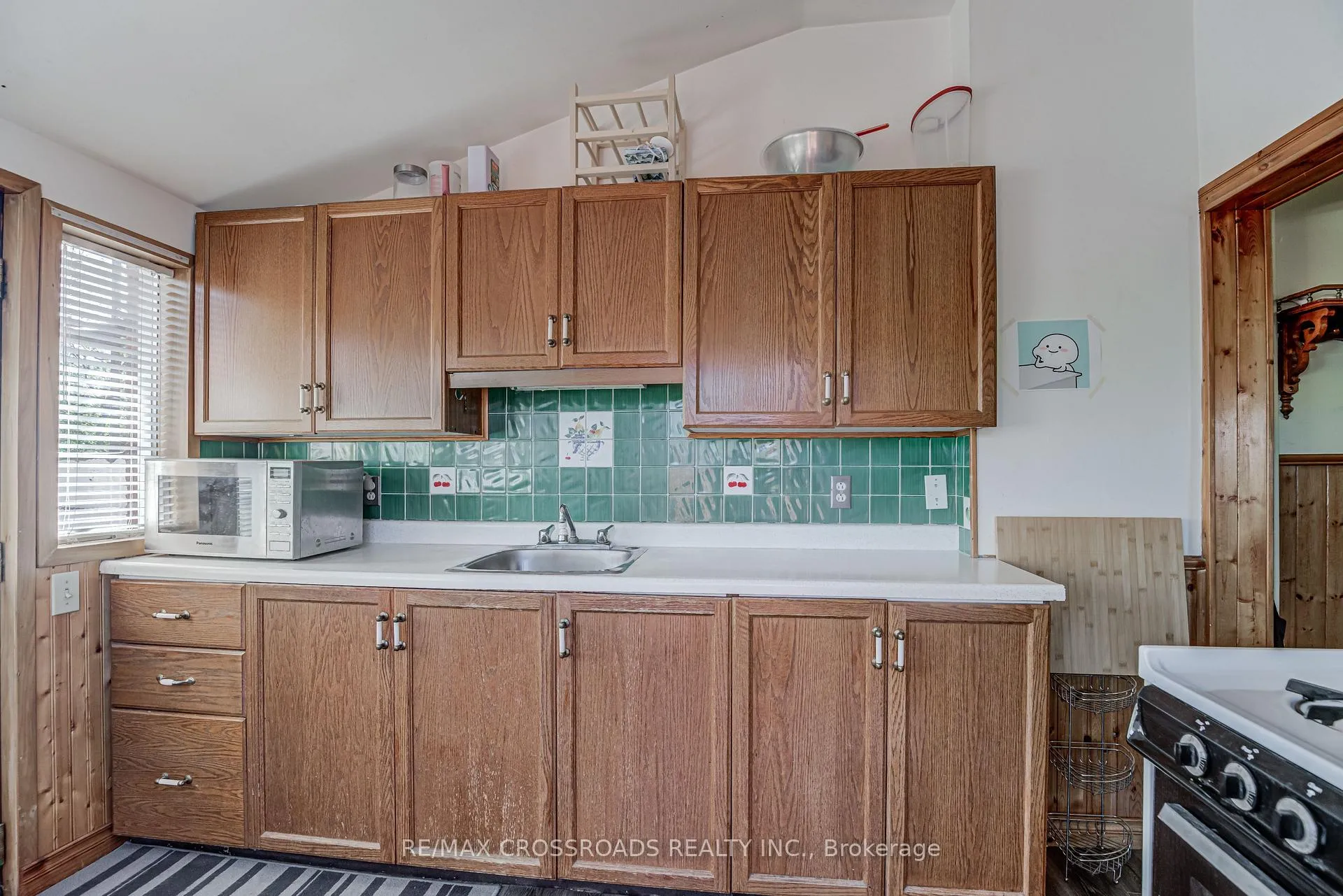 Photo 32 of 89 Wembley Drive, Toronto, Woodbine Corridor — HOMEH
