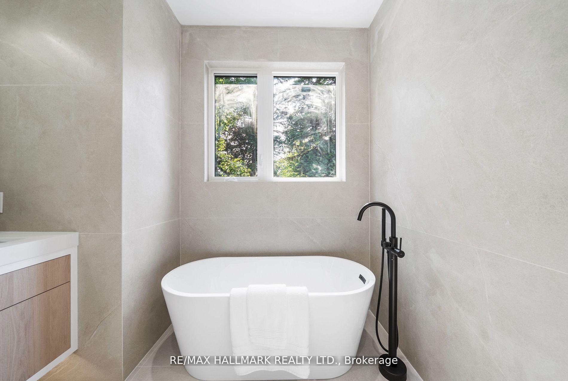 Photo 31 of 112 Randolph Road, Toronto, Leaside — HOMEH