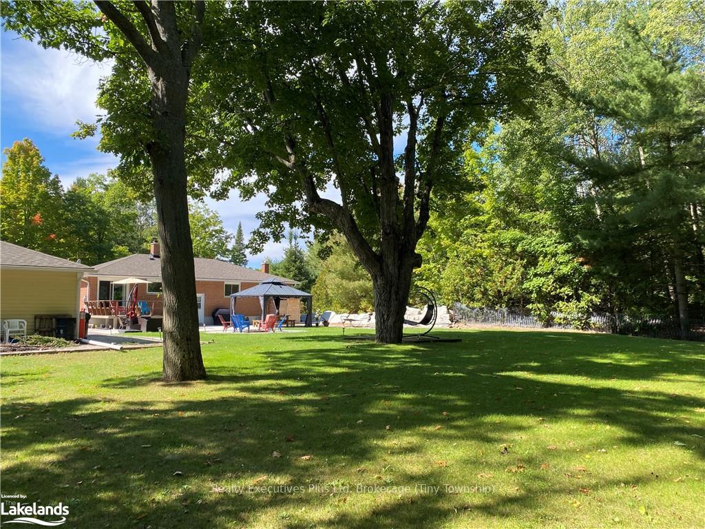 Photo 16 of 11 Old Trail Rd, Tiny, Rural Tiny — HOMEH