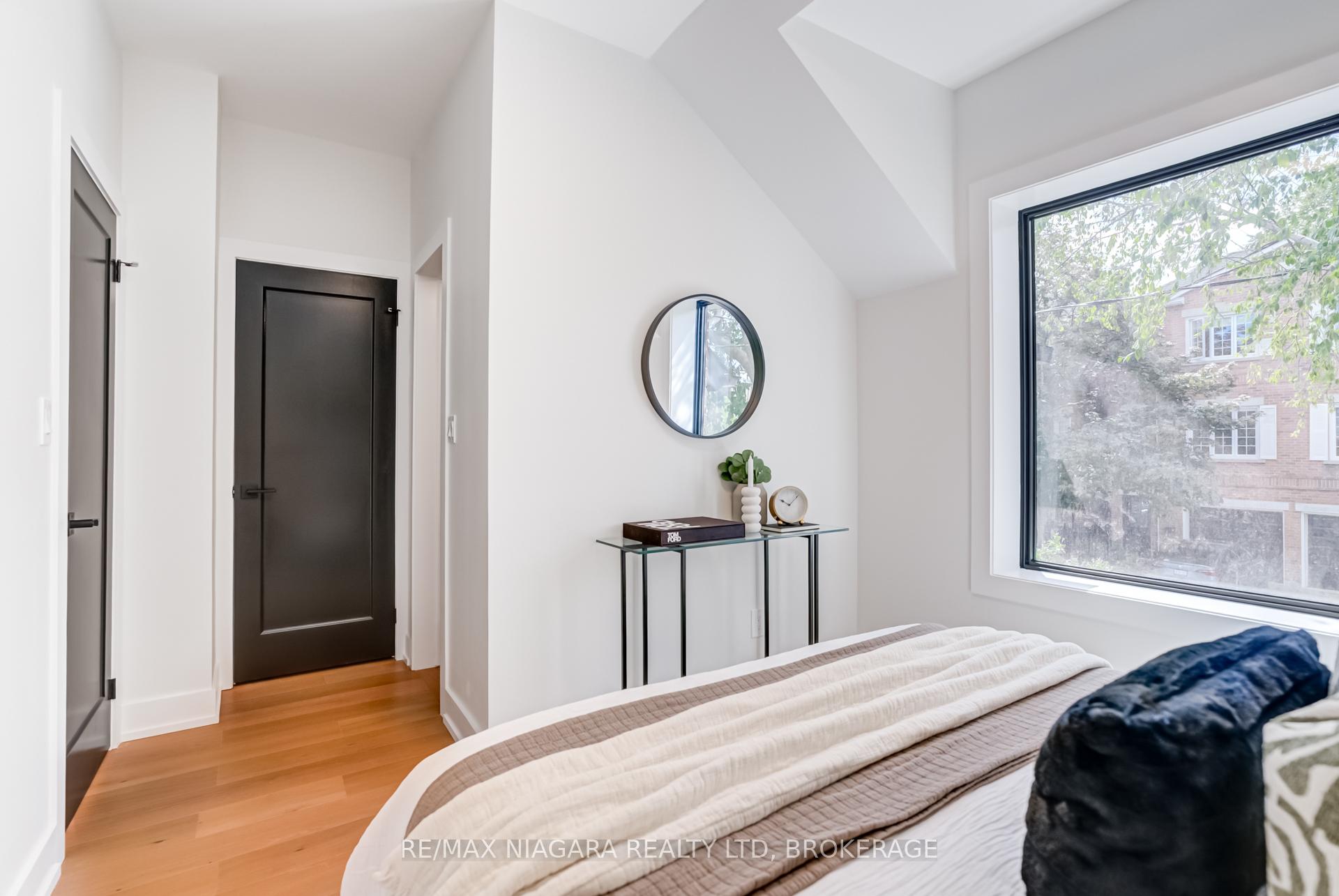 Photo 20 of 95 Kimberley Avenue, Toronto, East End-Danforth — HOMEH