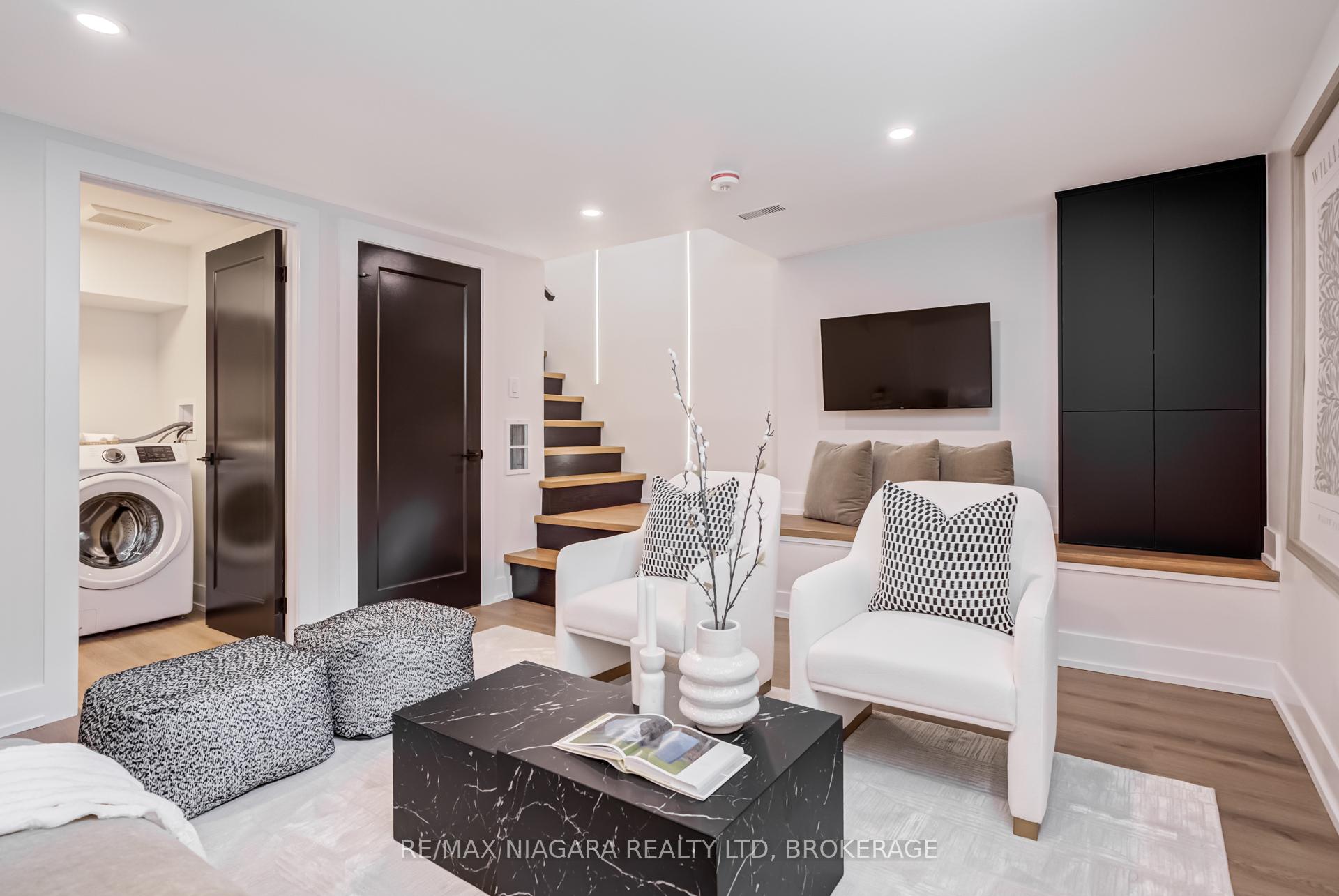 Photo 32 of 95 Kimberley Avenue, Toronto, East End-Danforth — HOMEH