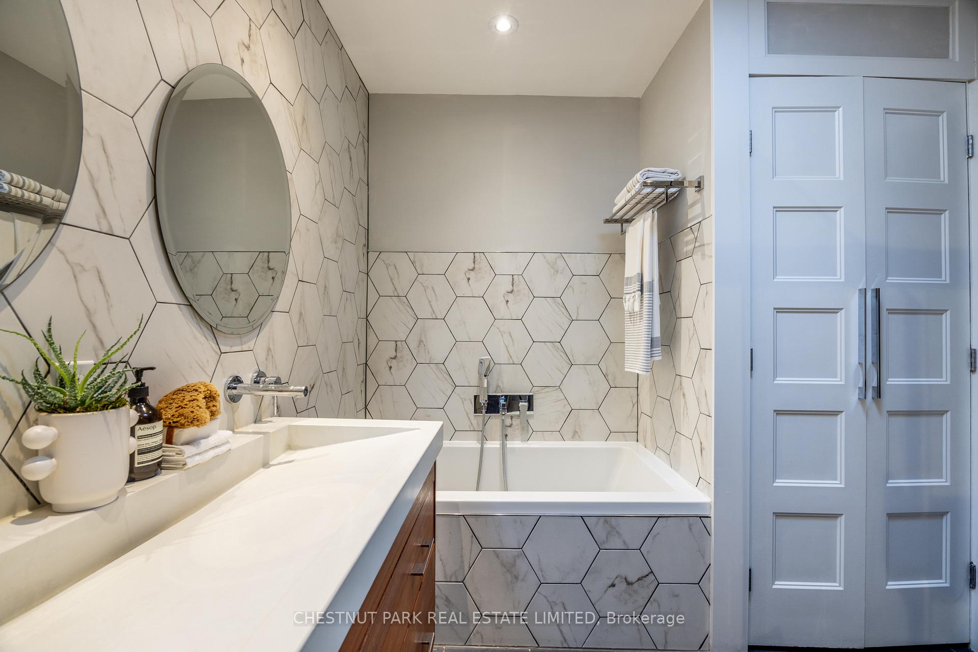 Photo 16 of 115 Leslie Street, Toronto, South Riverdale — HOMEH
