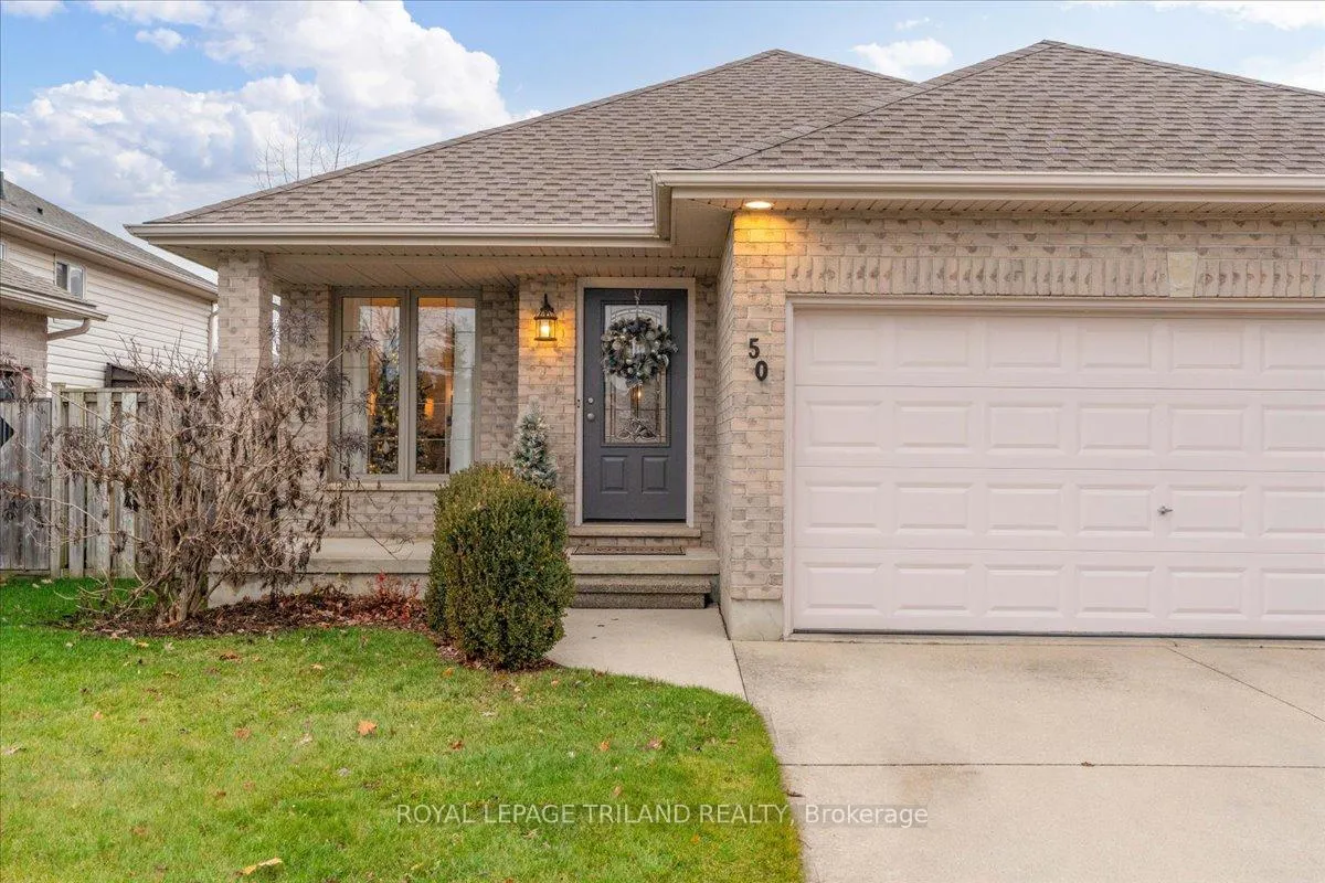 Photo 4 of 50 Queensway Drive, Strathroy-Caradoc, SE — HOMEH