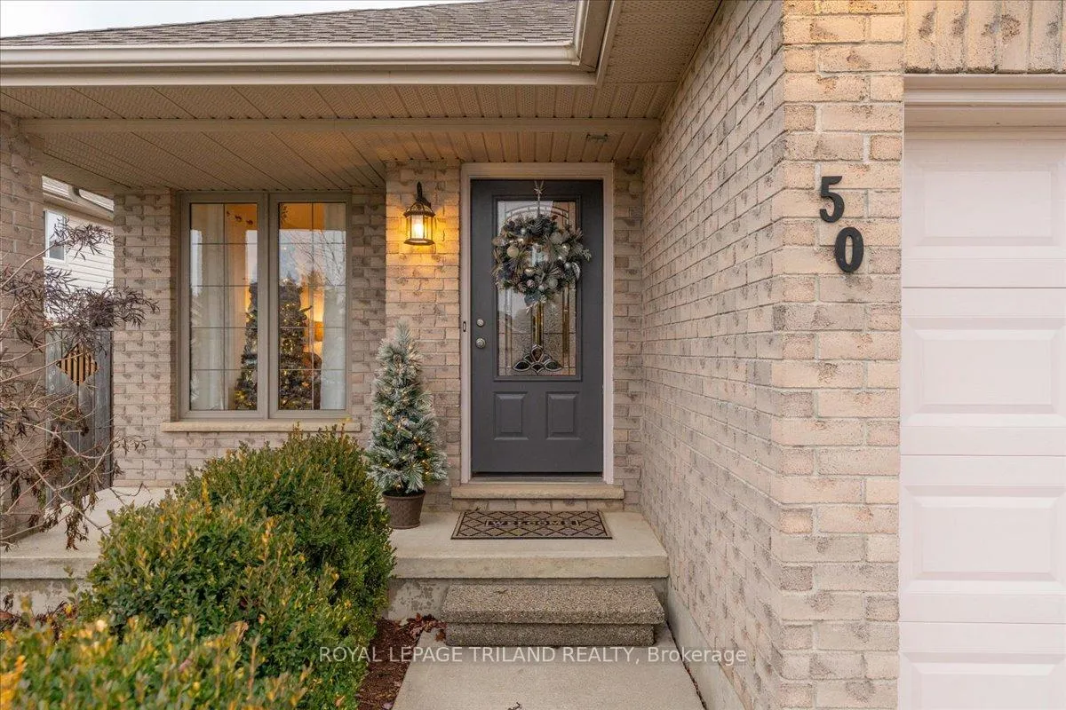 Photo 5 of 50 Queensway Drive, Strathroy-Caradoc, SE — HOMEH