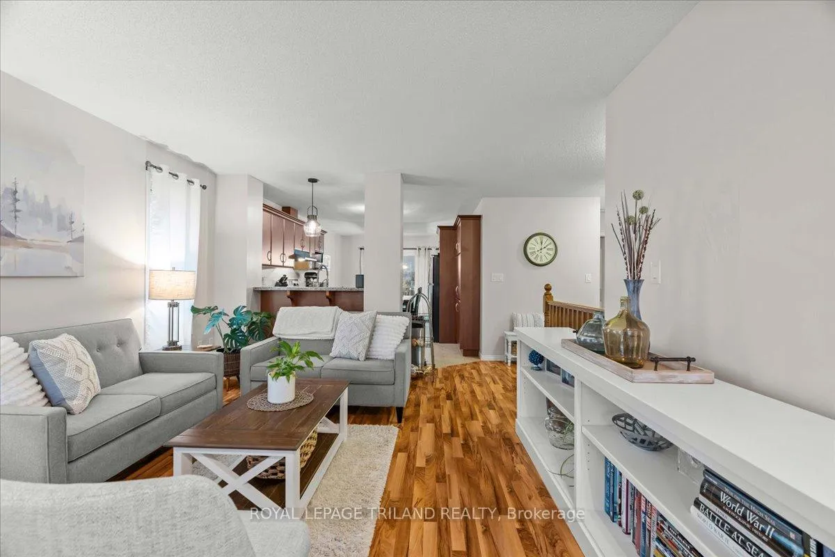 Photo 8 of 50 Queensway Drive, Strathroy-Caradoc, SE — HOMEH