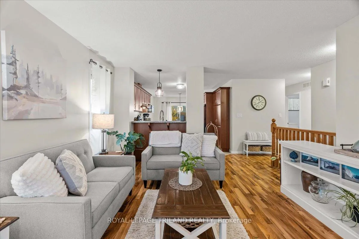 Photo 10 of 50 Queensway Drive, Strathroy-Caradoc, SE — HOMEH