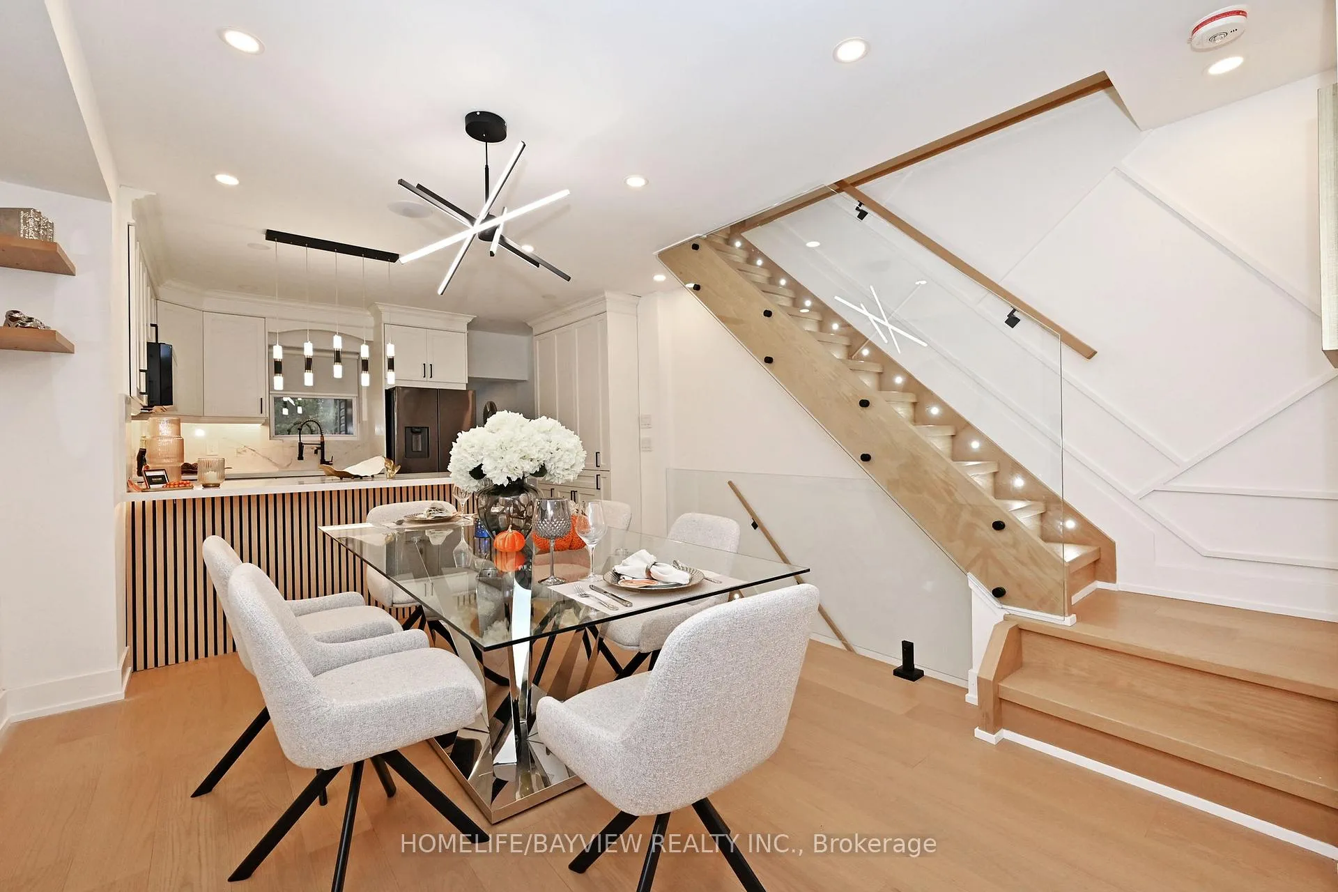 Photo 9 of 286 Springdale Boulevard, Toronto, Danforth Village-East York — HOMEH
