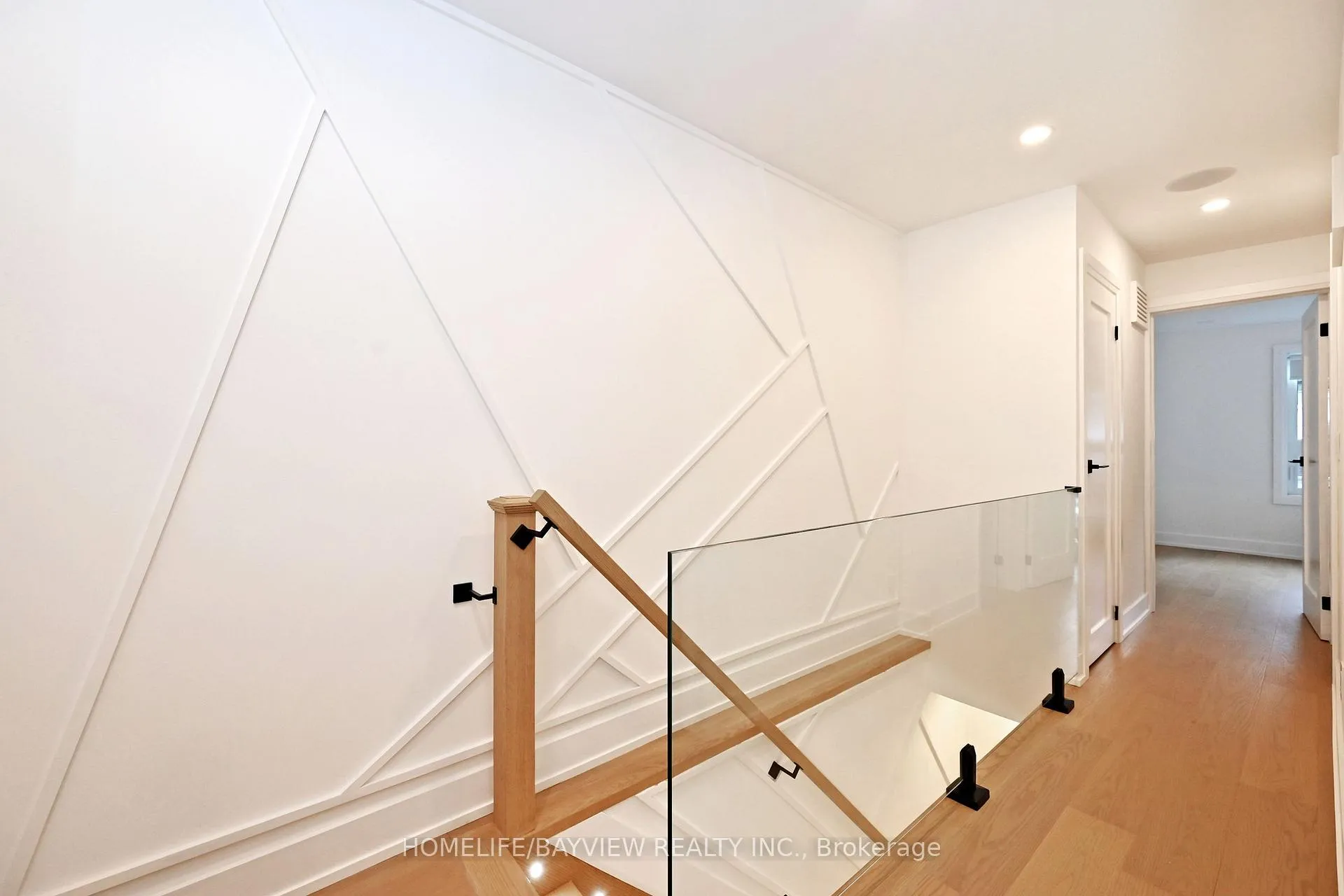 Photo 27 of 286 Springdale Boulevard, Toronto, Danforth Village-East York — HOMEH