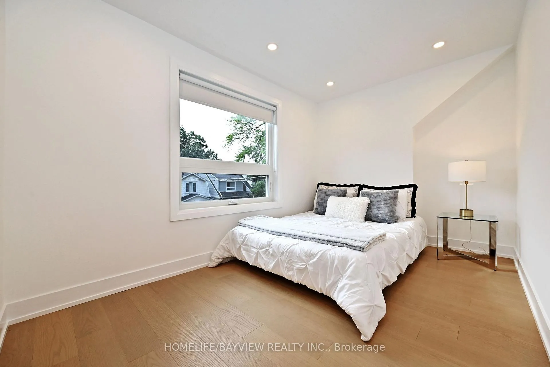 Photo 32 of 286 Springdale Boulevard, Toronto, Danforth Village-East York — HOMEH