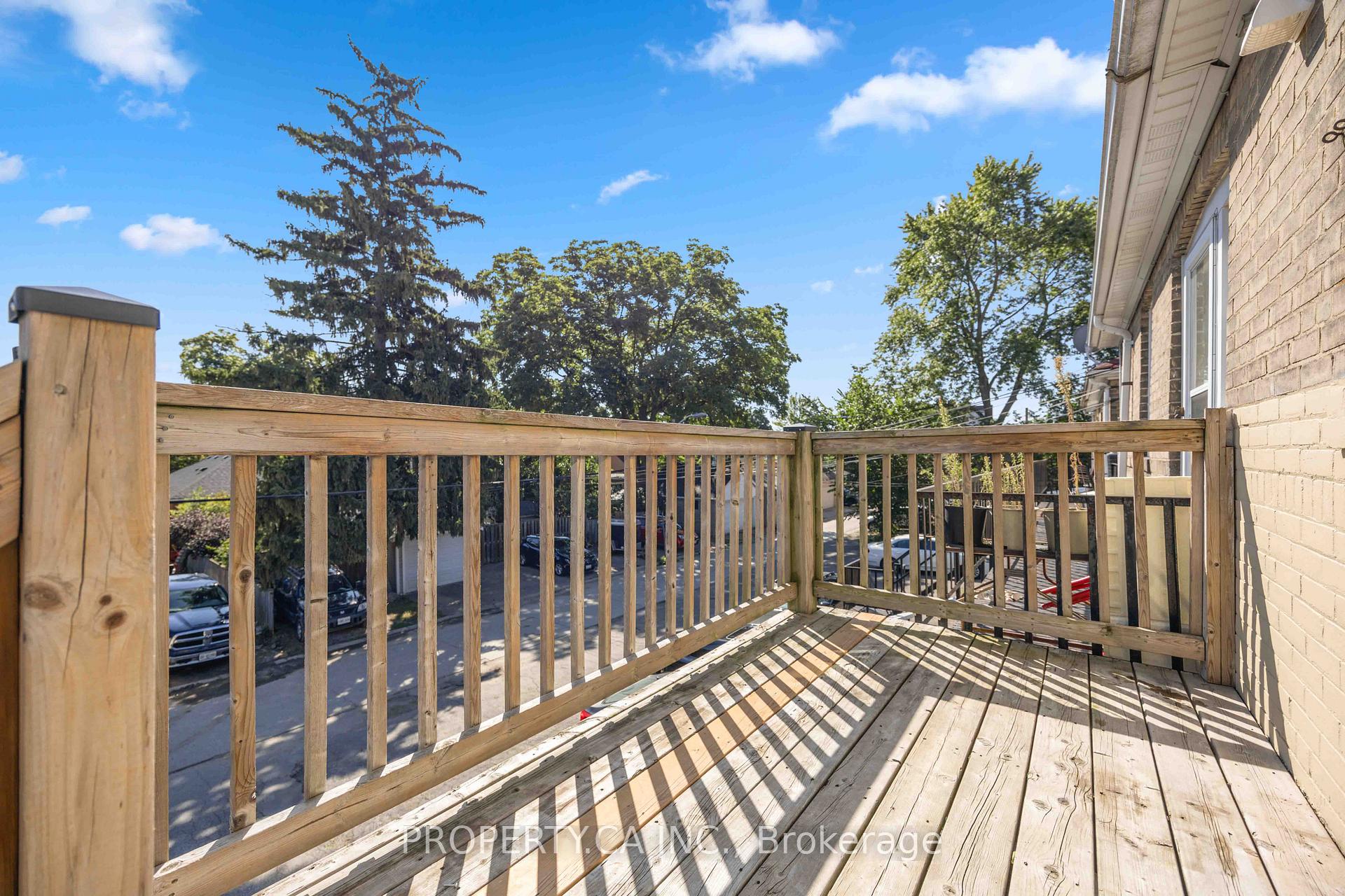 Photo 11 of 1569 Bayview Avenue, Toronto, Leaside — HOMEH