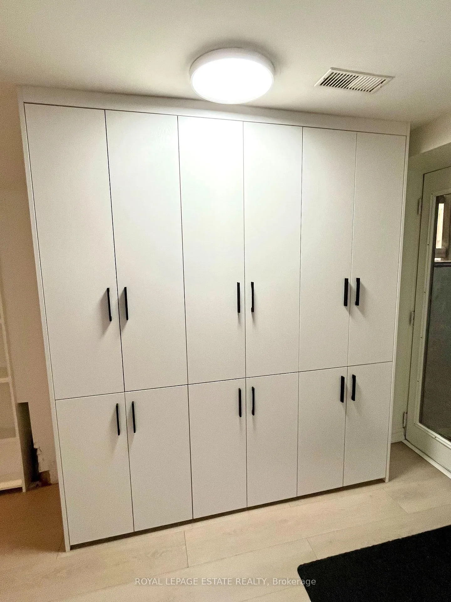 Photo 3 of Unit Basement, 5 Edgewood Gardens, Toronto, Woodbine Corridor — HOMEH