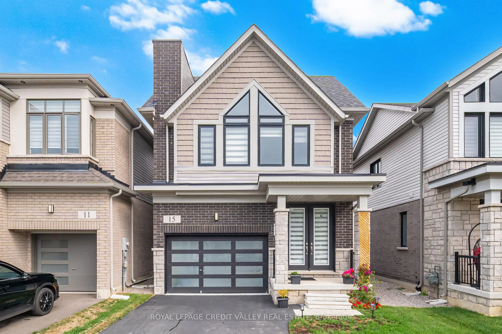 Photo 1 of 15 Weylie Street, Hamilton, Mount Hope — HOMEH