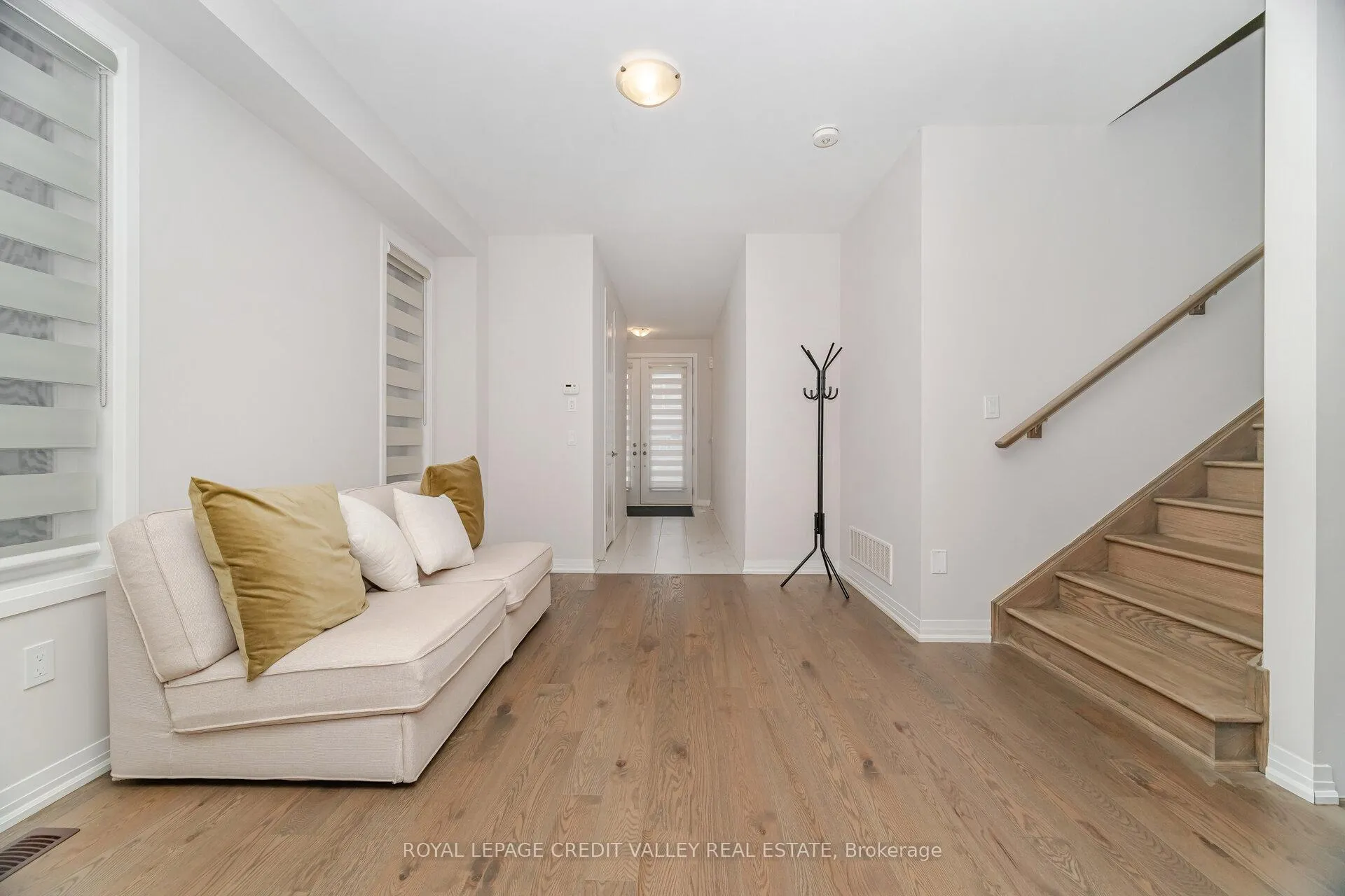 Photo 9 of 15 Weylie Street, Hamilton, Mount Hope — HOMEH
